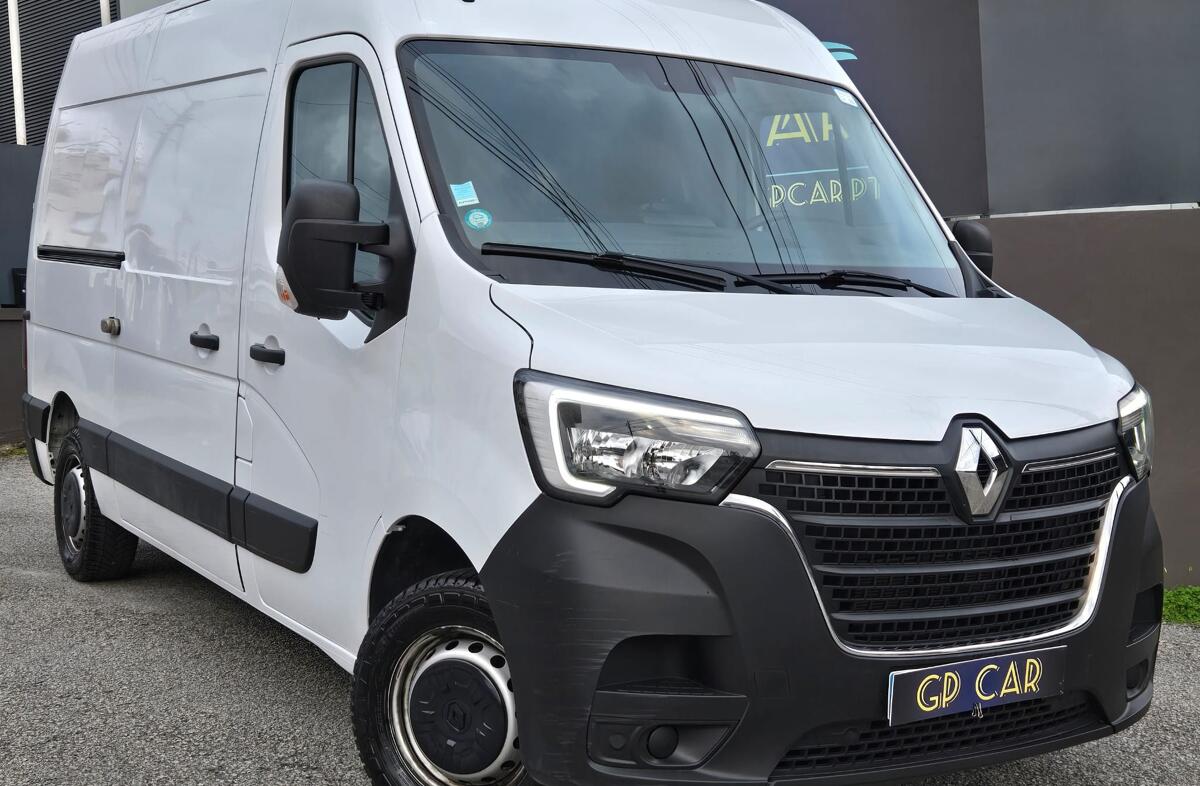 RENAULT Master E-Tech EV52 L2H2 3.1T