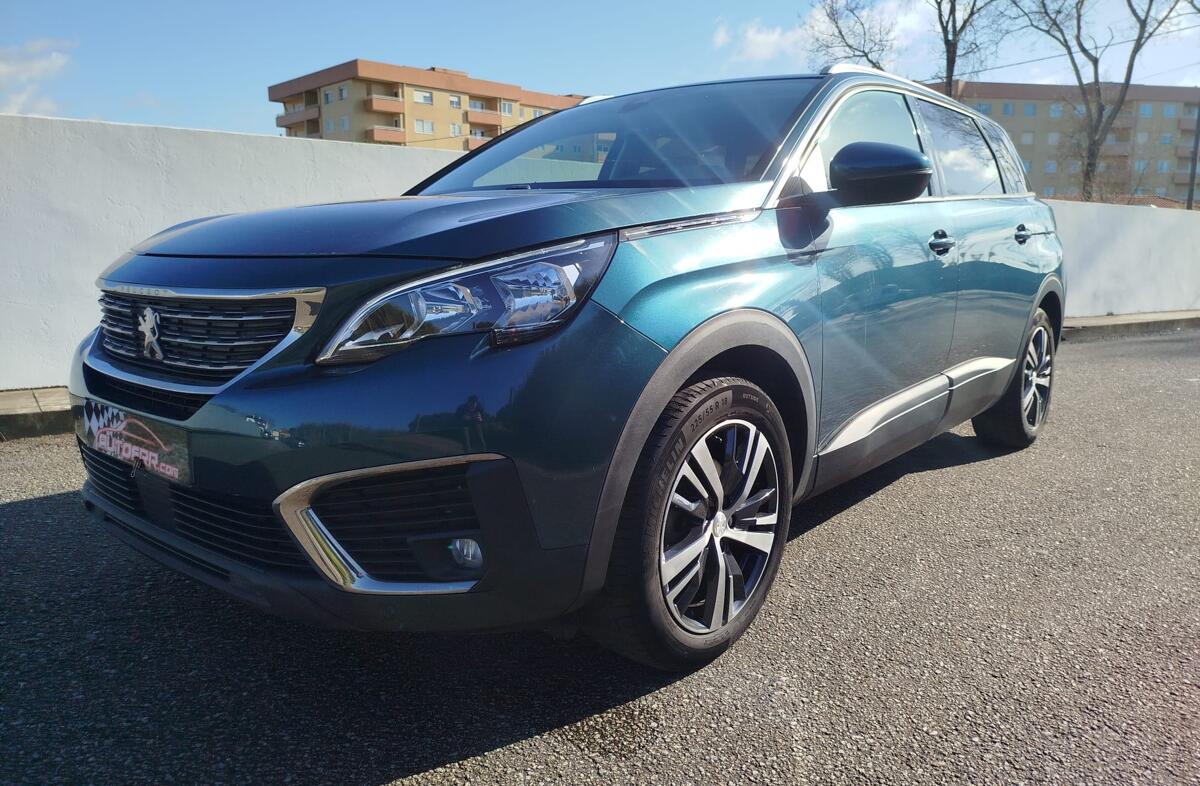 PEUGEOT 5008 1.6 BlueHDi Crossway EAT6