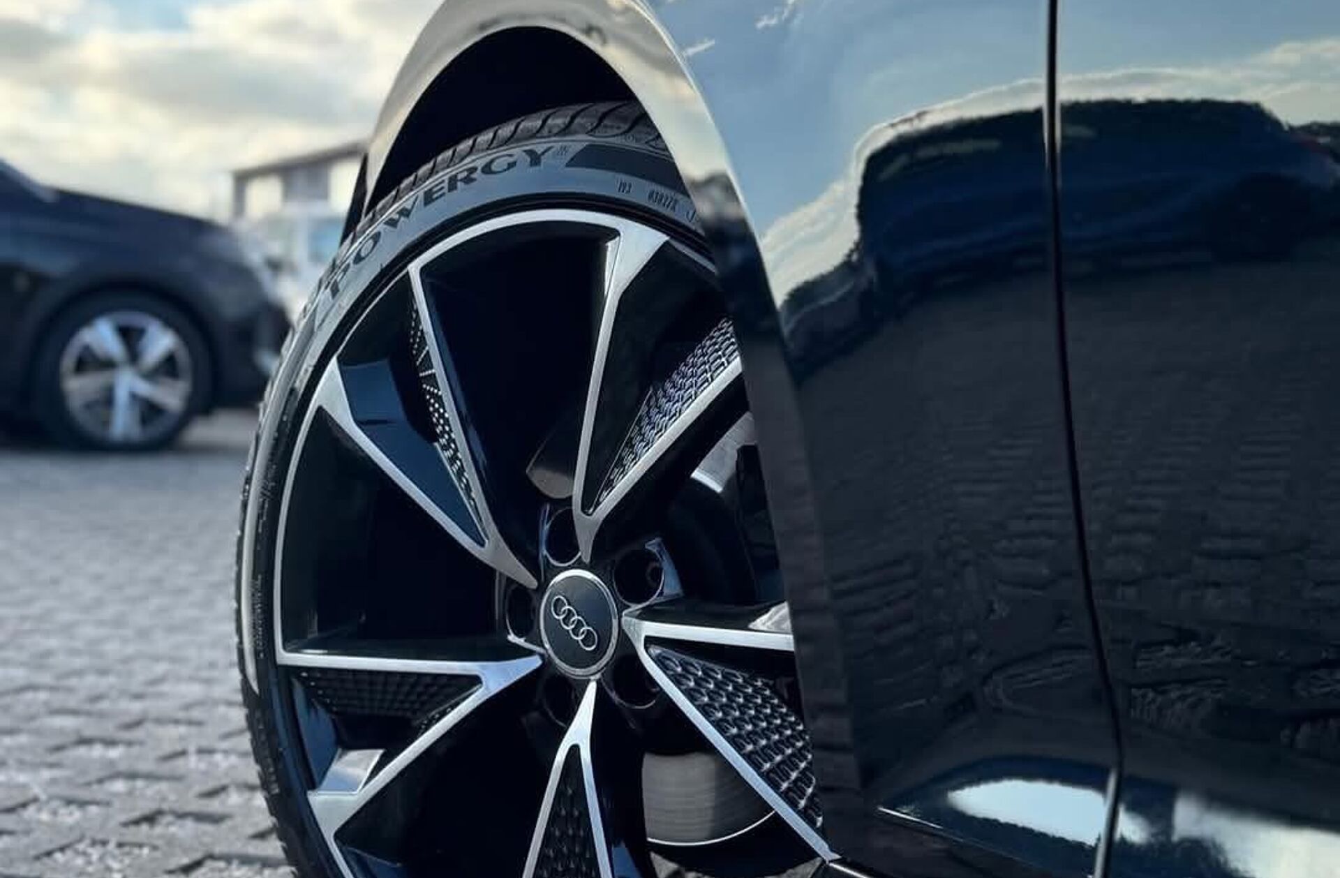 AUDI A4 2.0 TDI Design S tronic