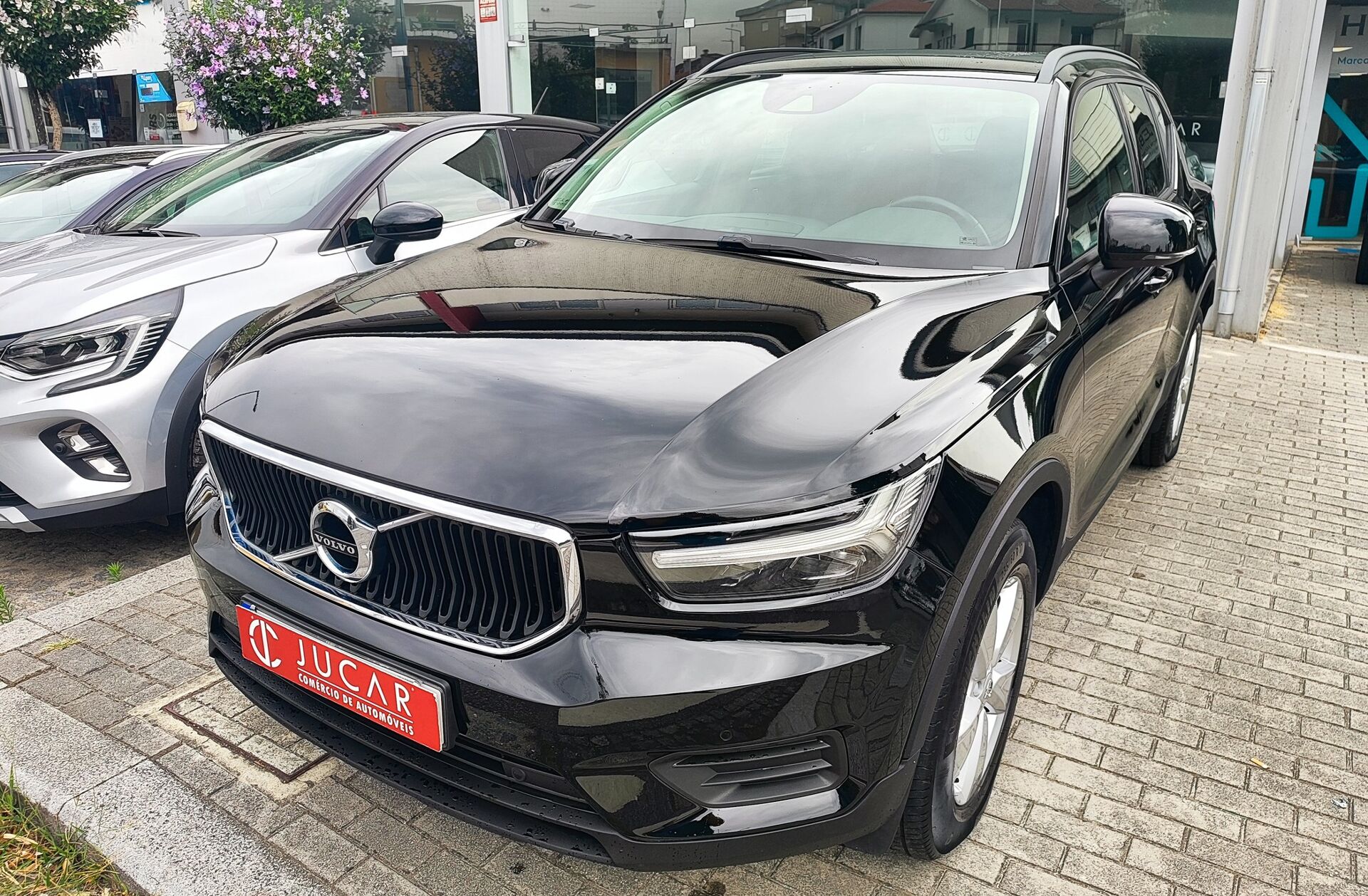 VOLVO XC40 2.0 D3 Momentum Core