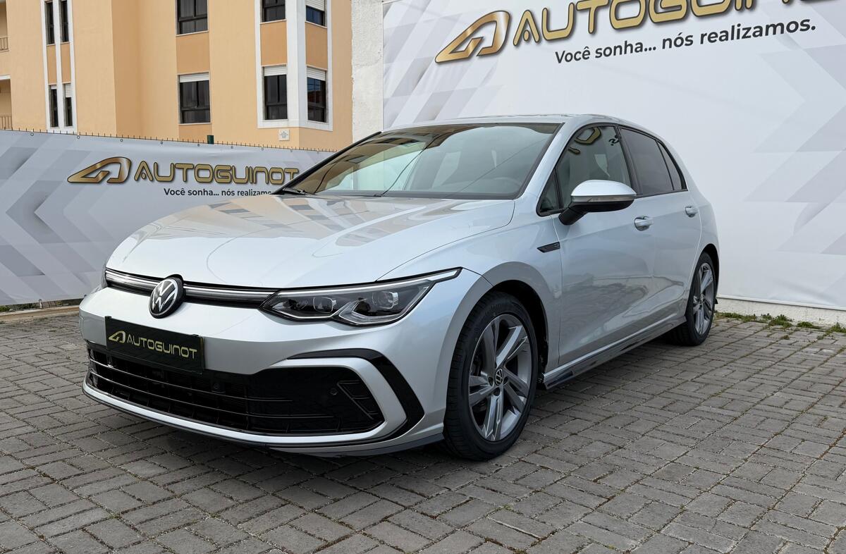 VOLKSWAGEN Golf 1.5 eTSI Life DSG