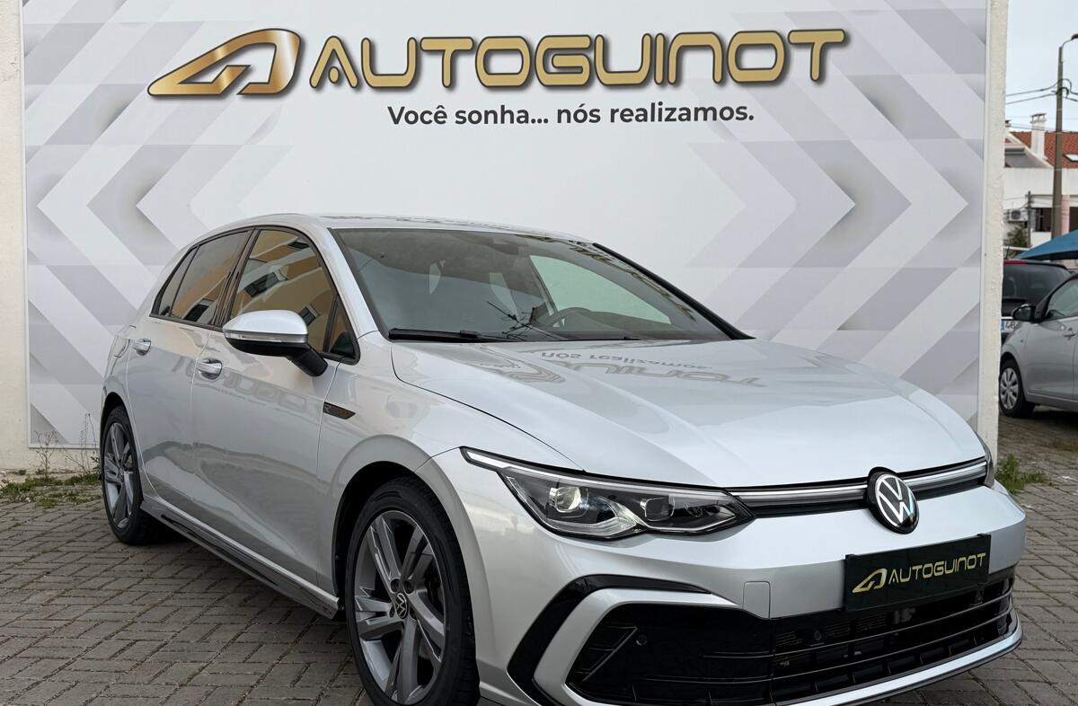 VOLKSWAGEN Golf 1.5 eTSI Life DSG