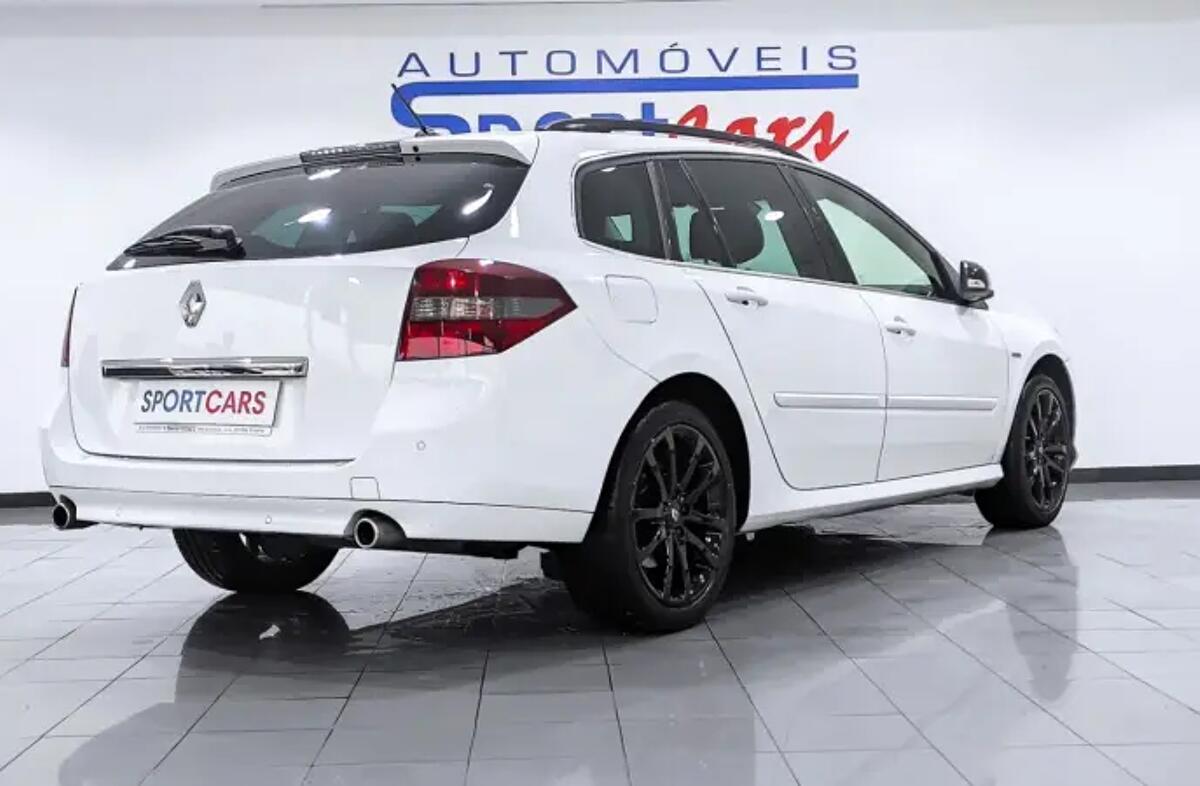 RENAULT Laguna B.2.0 dCi GT 145g