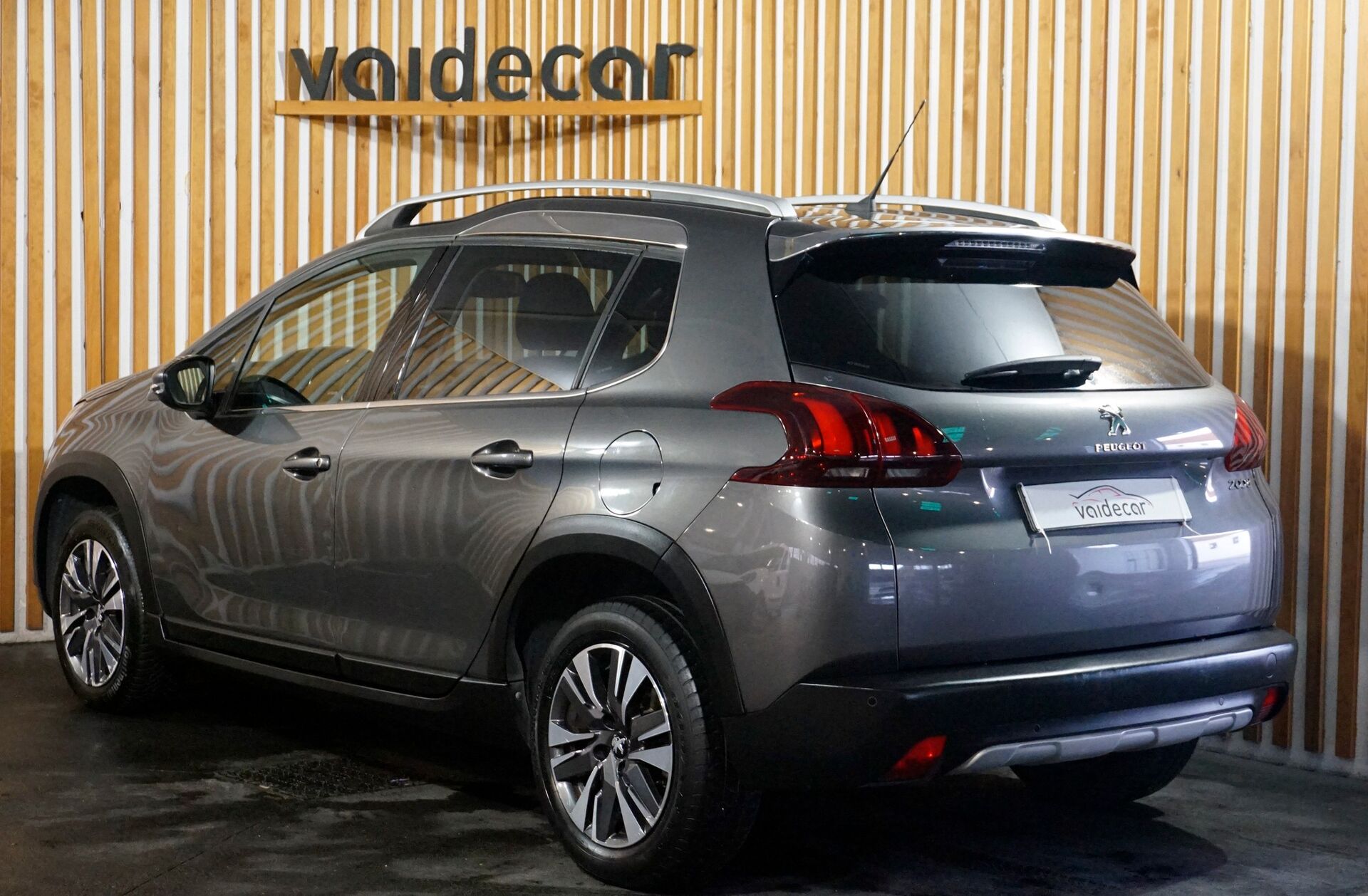 PEUGEOT 2008 1.2 PureTech Allure