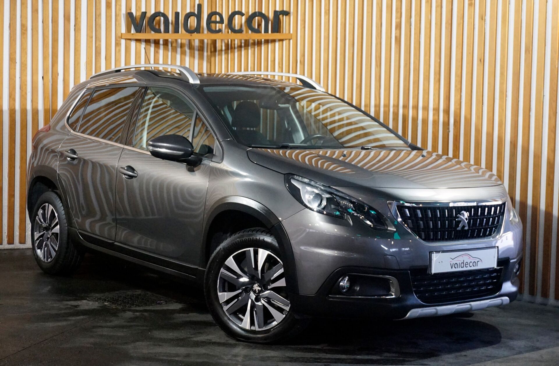 PEUGEOT 2008 1.2 PureTech Allure