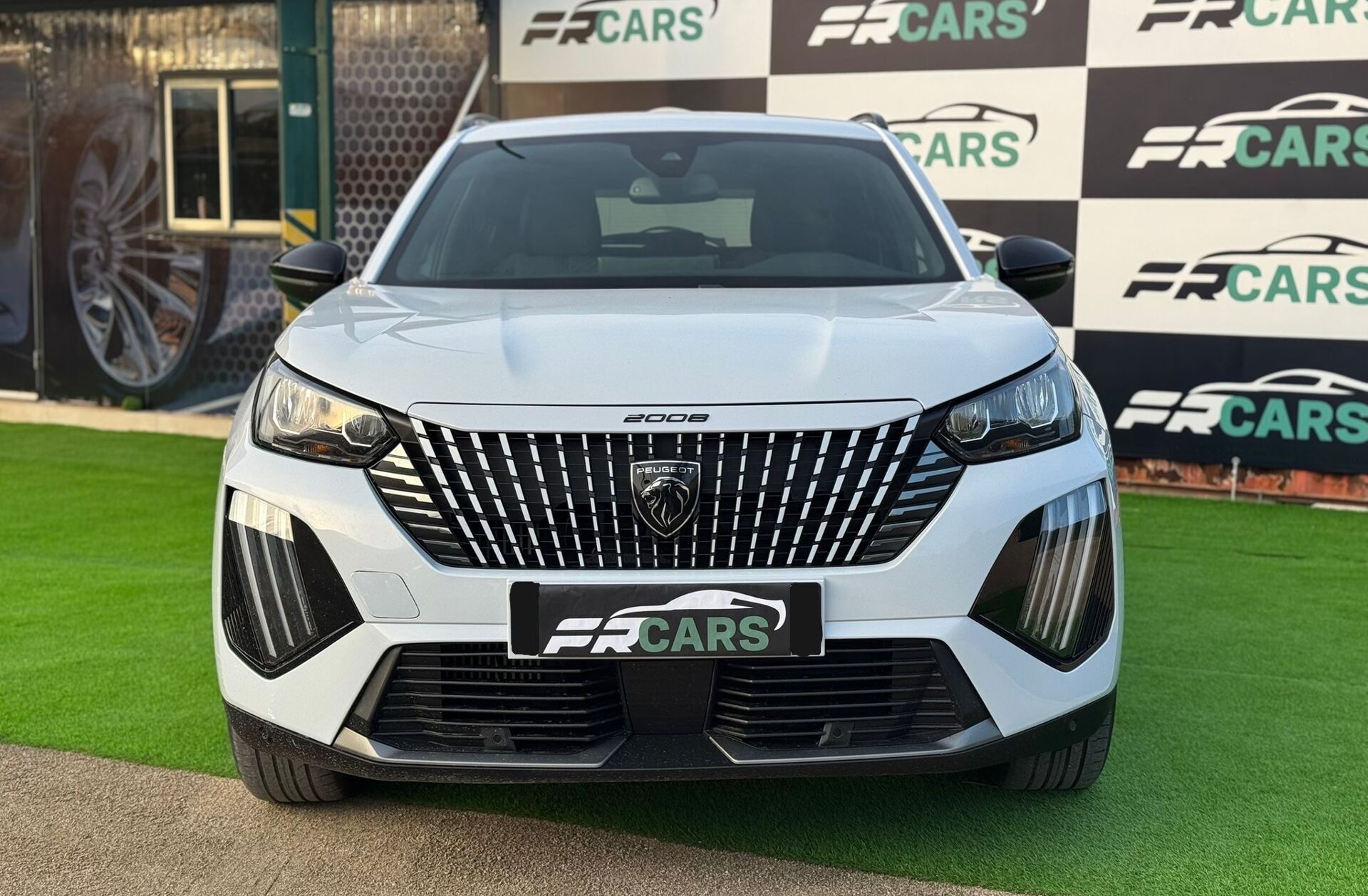 PEUGEOT 2008 1.2 PureTech Allure EAT8