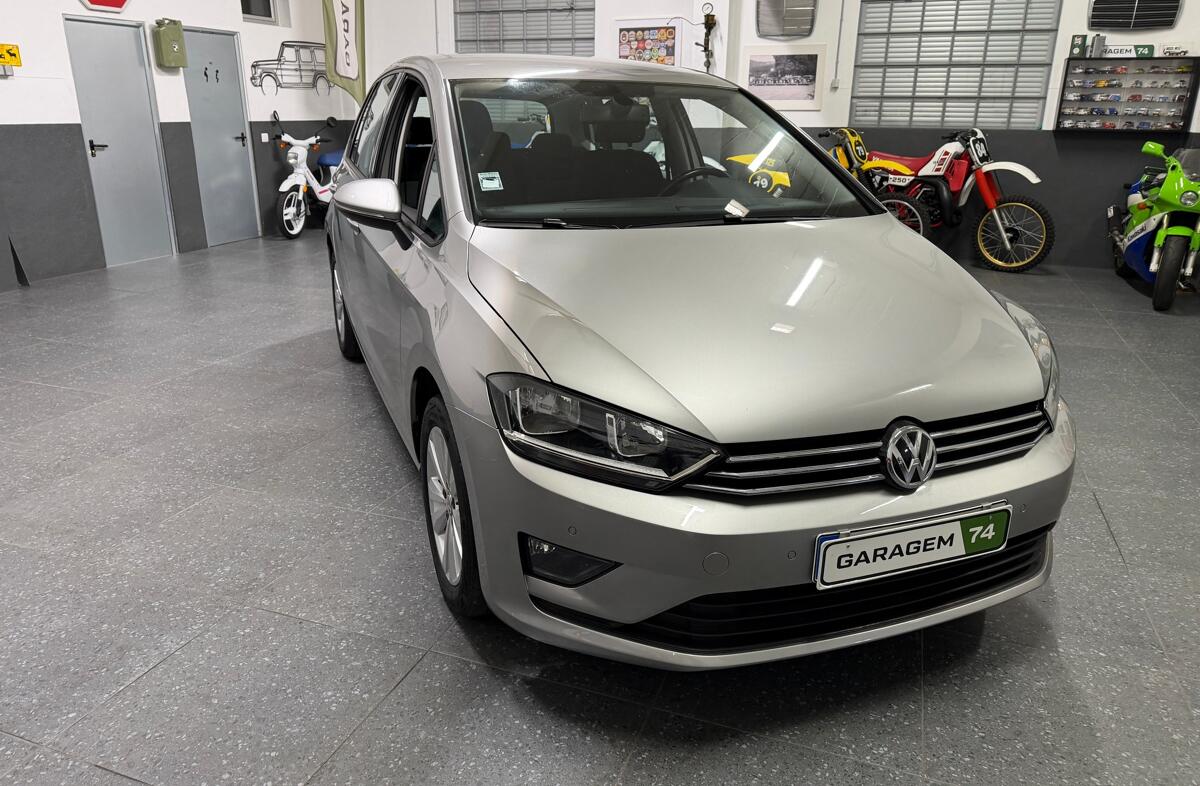 VOLKSWAGEN Golf 1.6 TDi BlueMotion Confortline