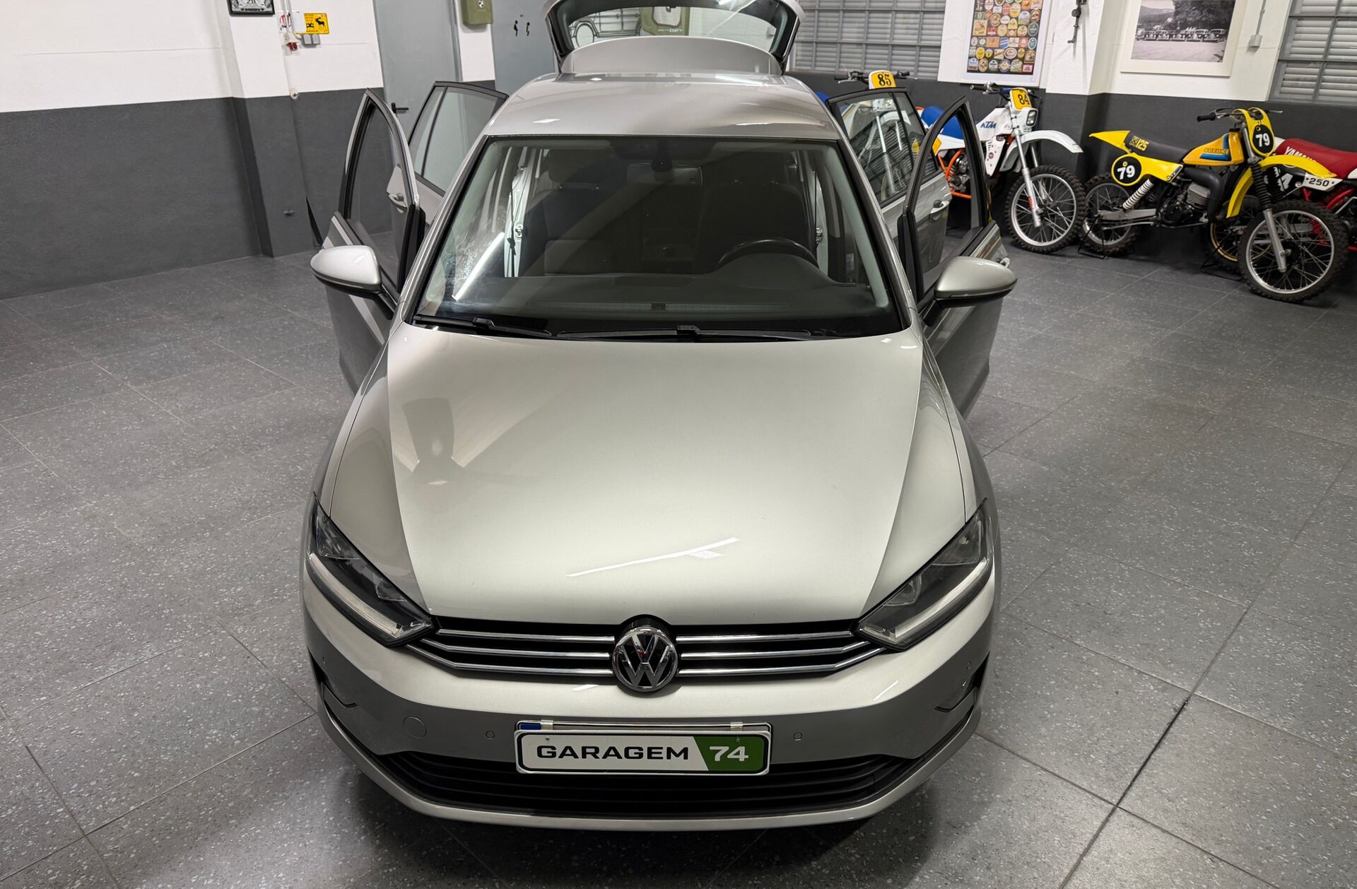 VOLKSWAGEN Golf 1.6 TDi BlueMotion Confortline