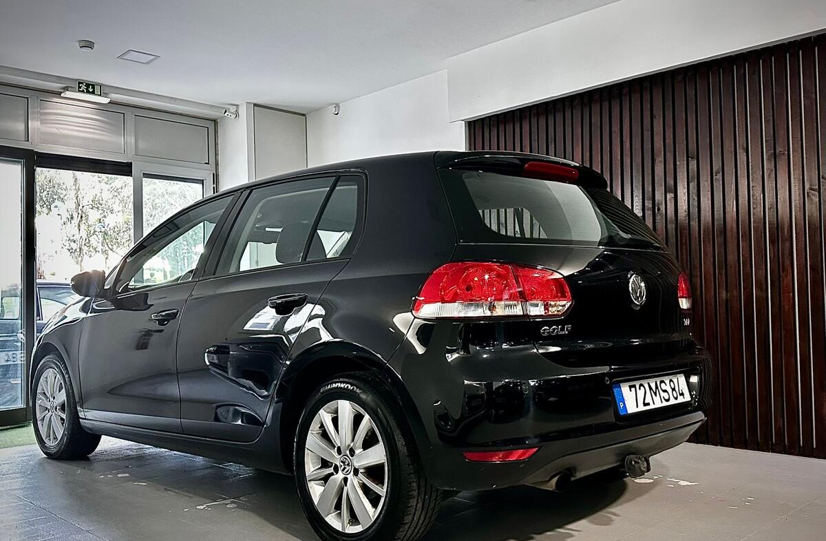 VOLKSWAGEN Golf 1.6 TDi Trendline