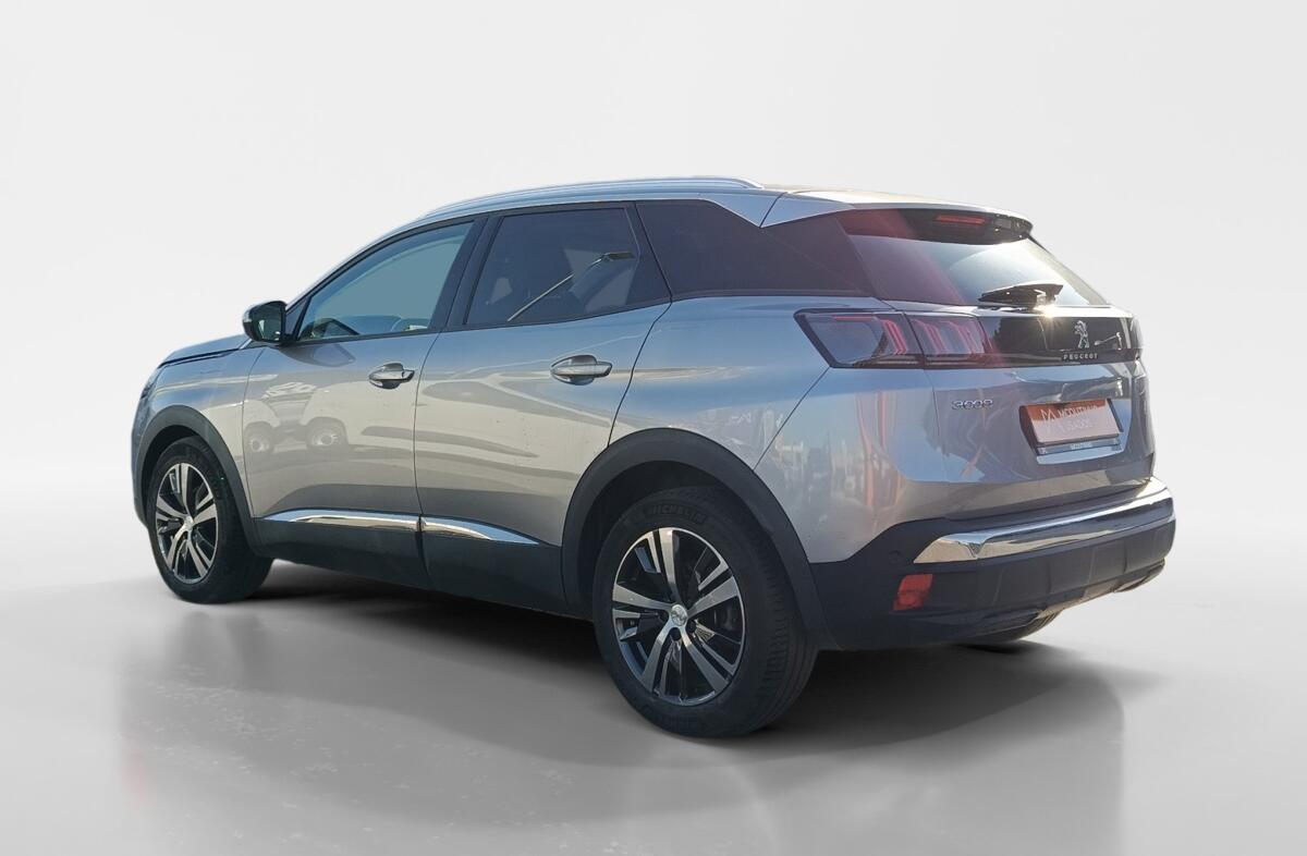 PEUGEOT 3008 1.5 BlueHDi Allure EAT8
