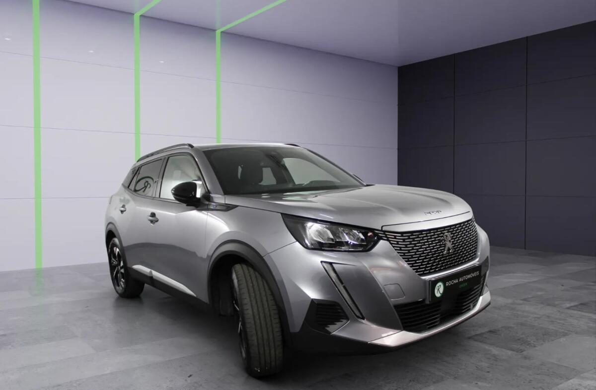 PEUGEOT 2008 e- 50 kWh GT