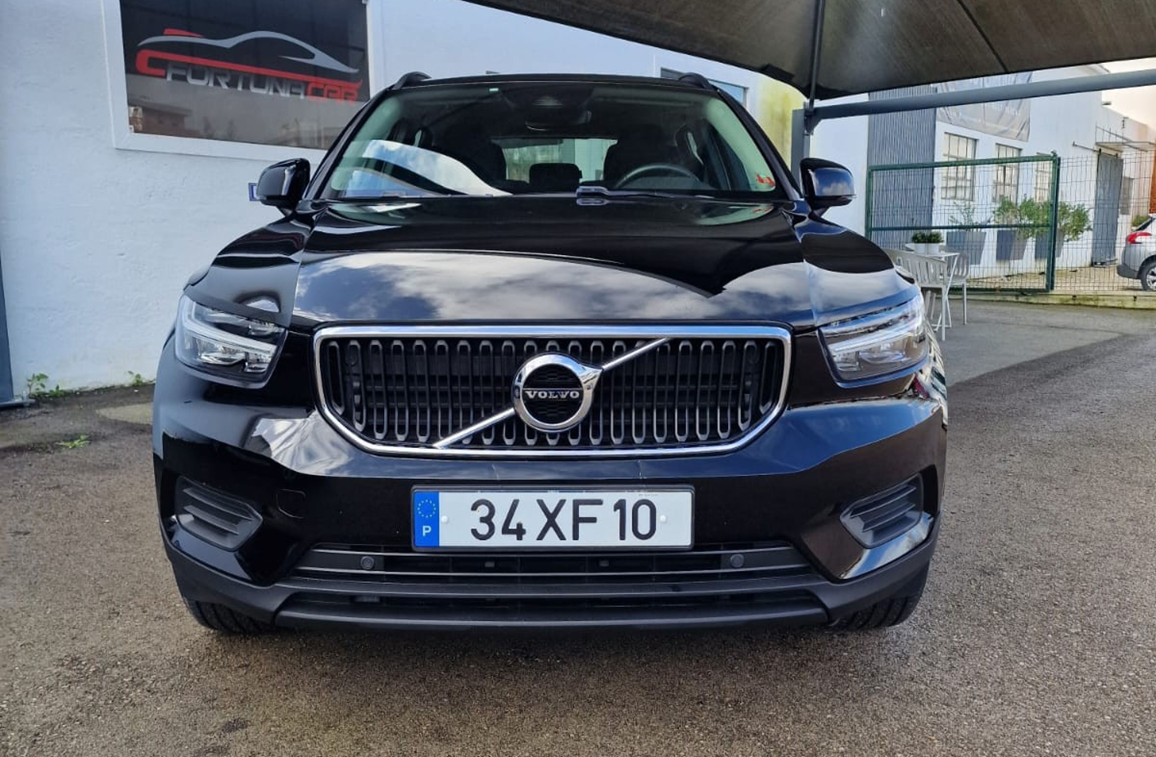 VOLVO XC40 1.5 T3 Momentum Tech Edition