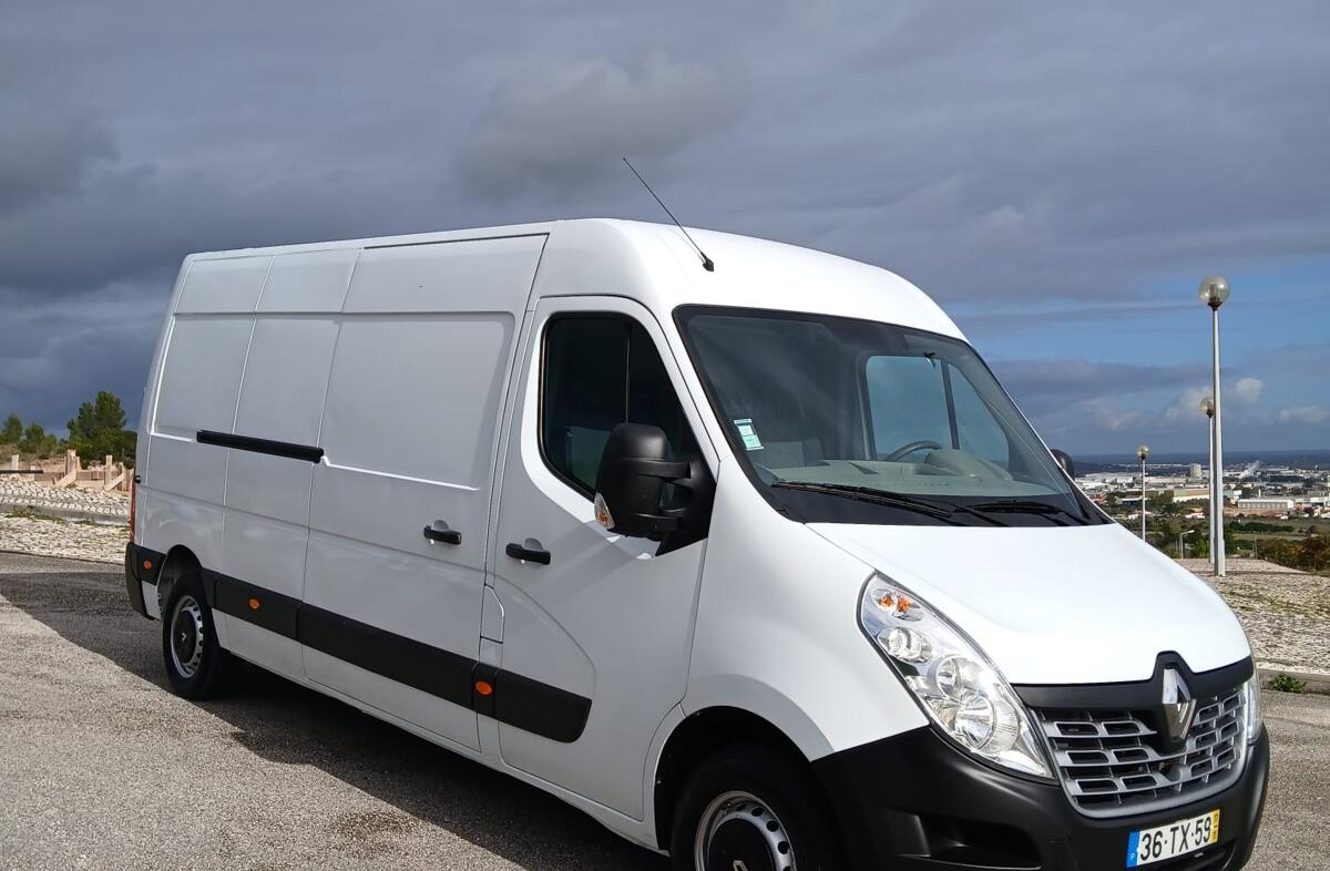 RENAULT Master 2.3 dCi L3H2 3.5T