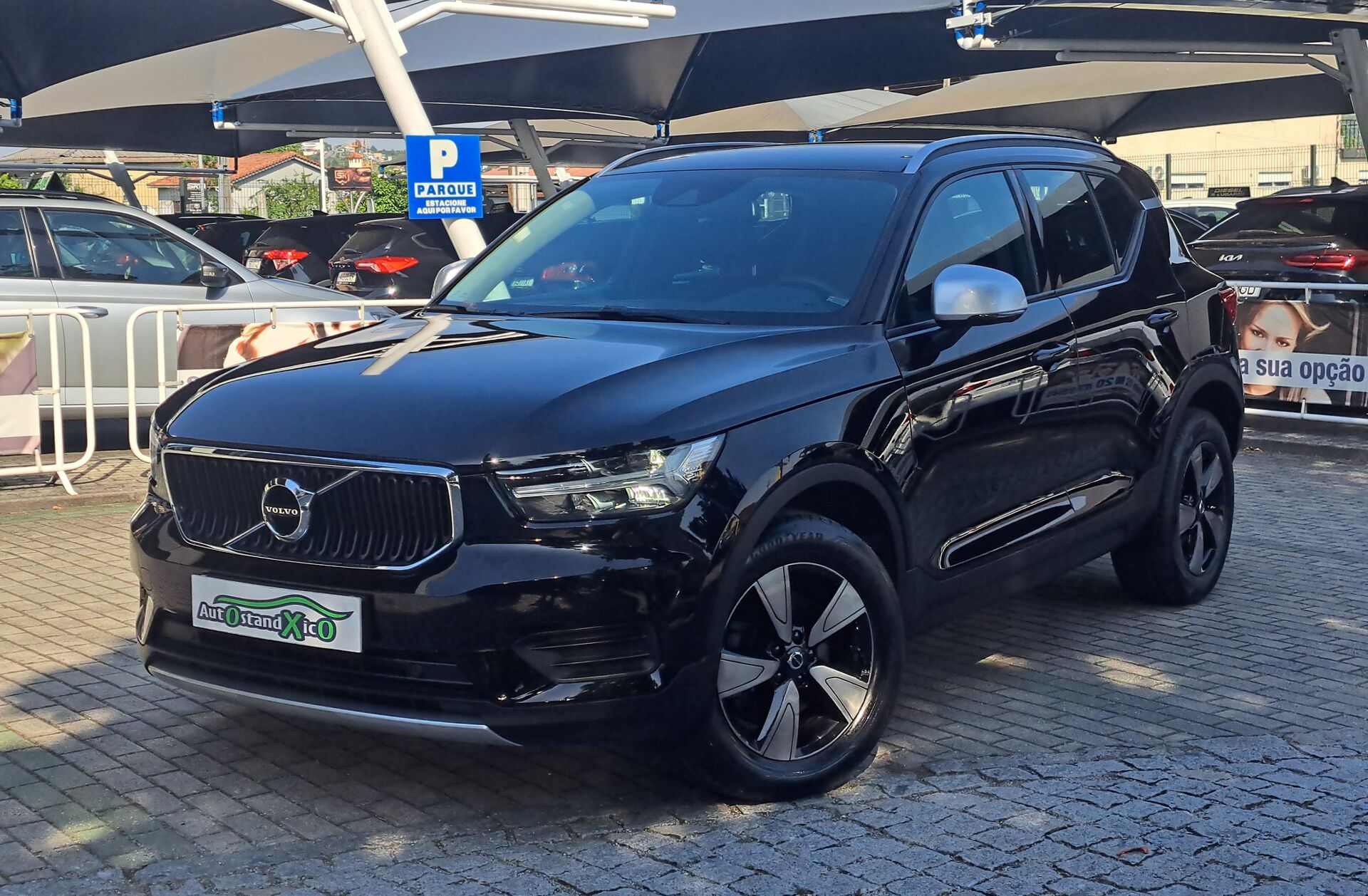 VOLVO XC40 1.5 T2 Momentum Core