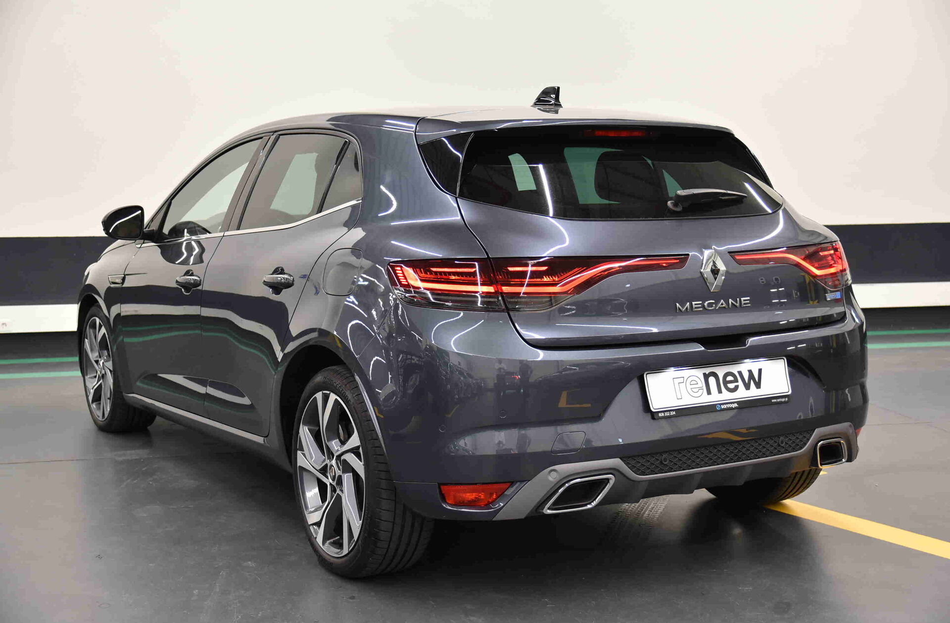 RENAULT Mégane 1.6 E-Tech Plug-In Hybrid R.S. Line