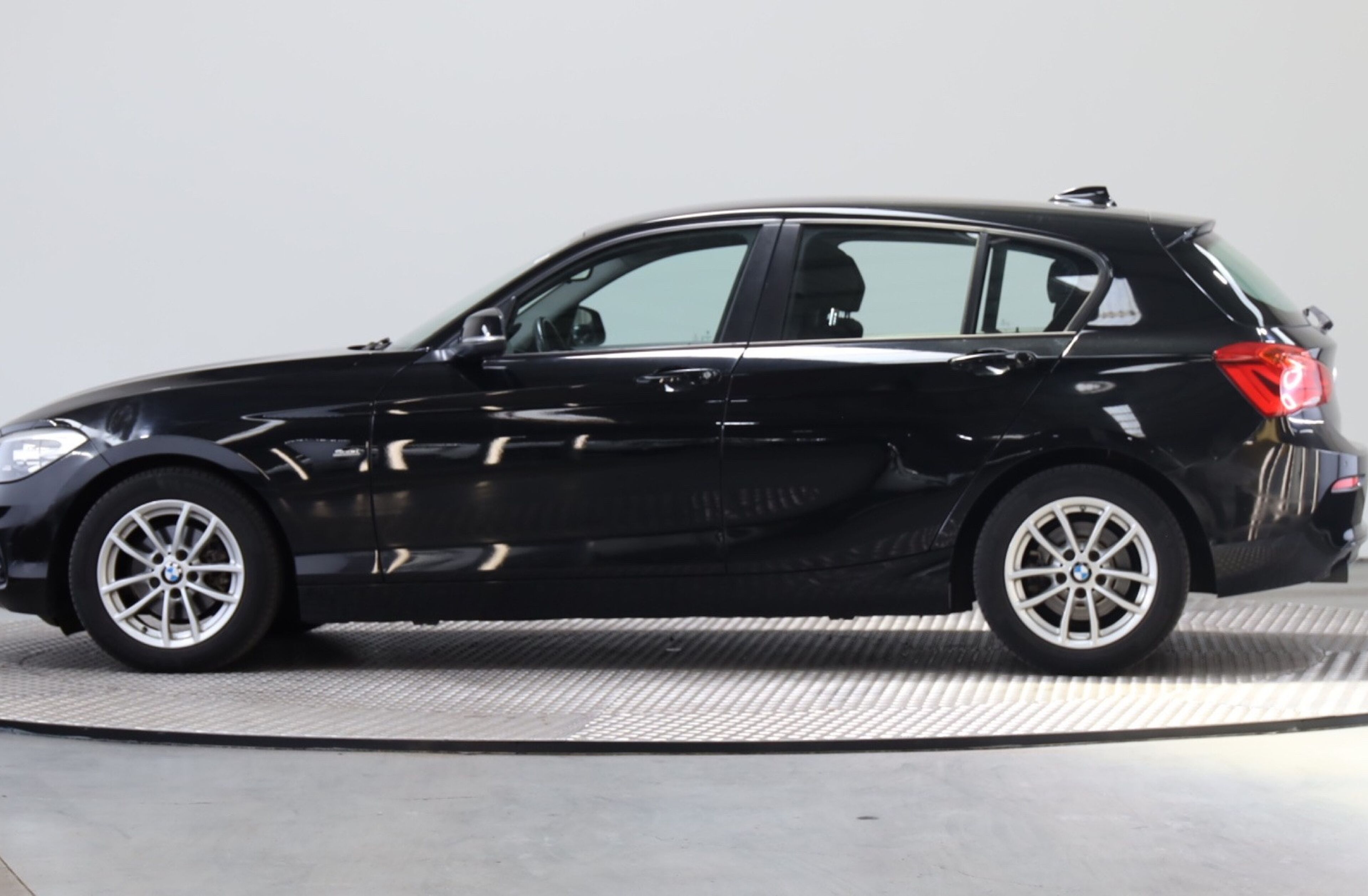 BMW Serie-1 116 d Line Sport