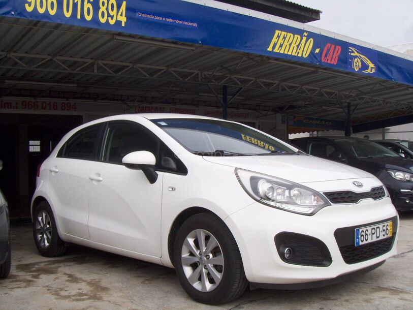 KIA Rio 1.1 CRDi por 9 850 € O.P.F Car Stand de Automóveis, Lda Viseu