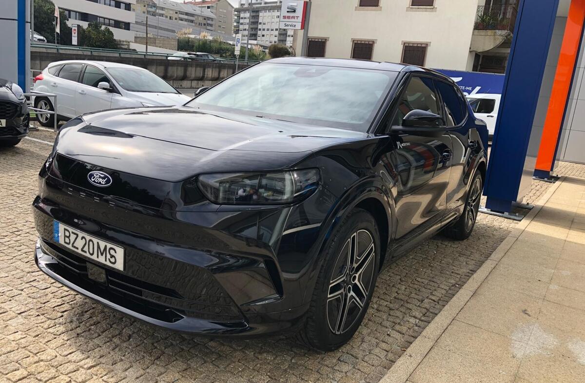 FORD Capri 77 kWh Premium