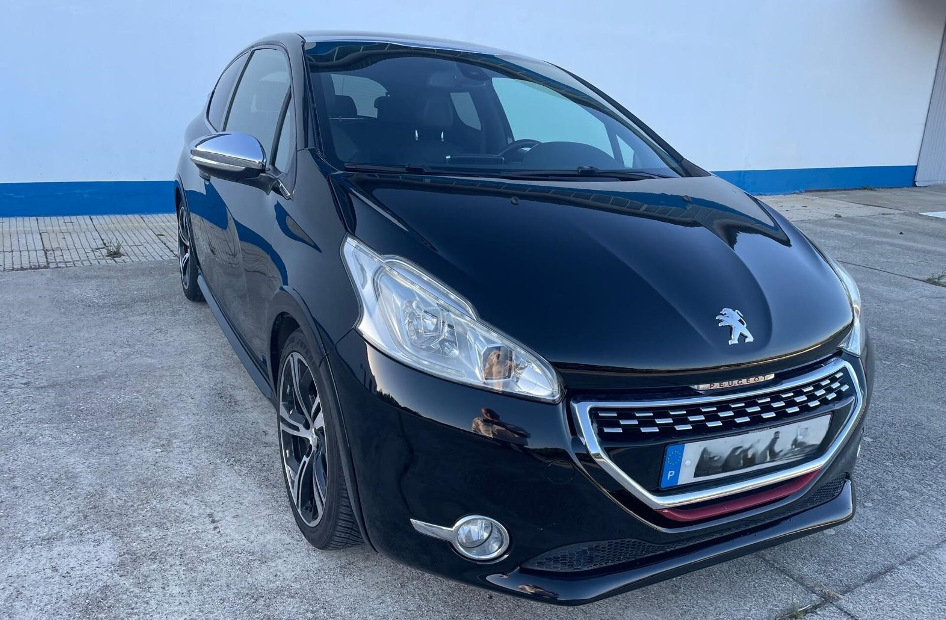 PEUGEOT 208 1.6 THP GTi