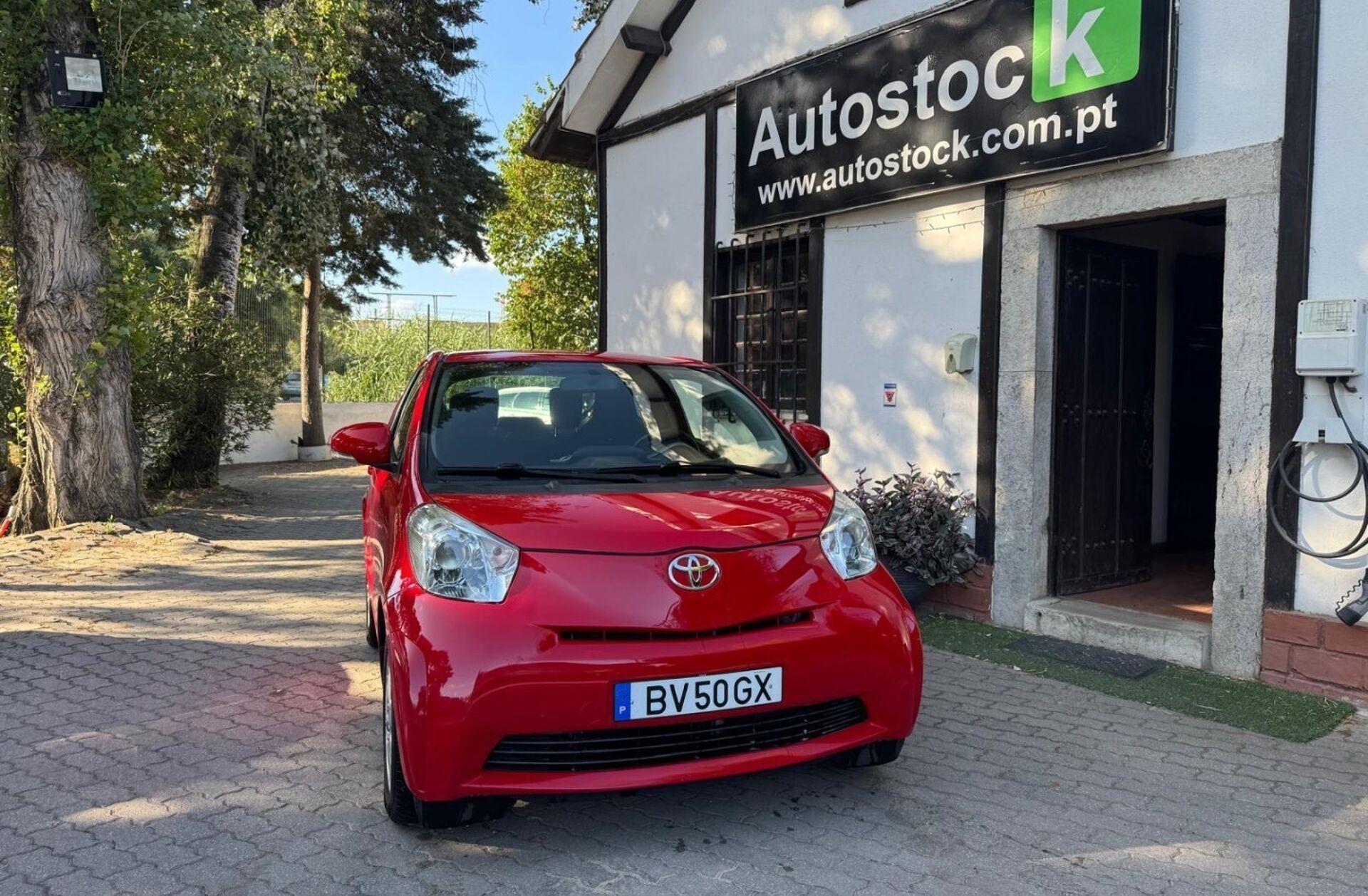 TOYOTA IQ 1.0 VVT-i