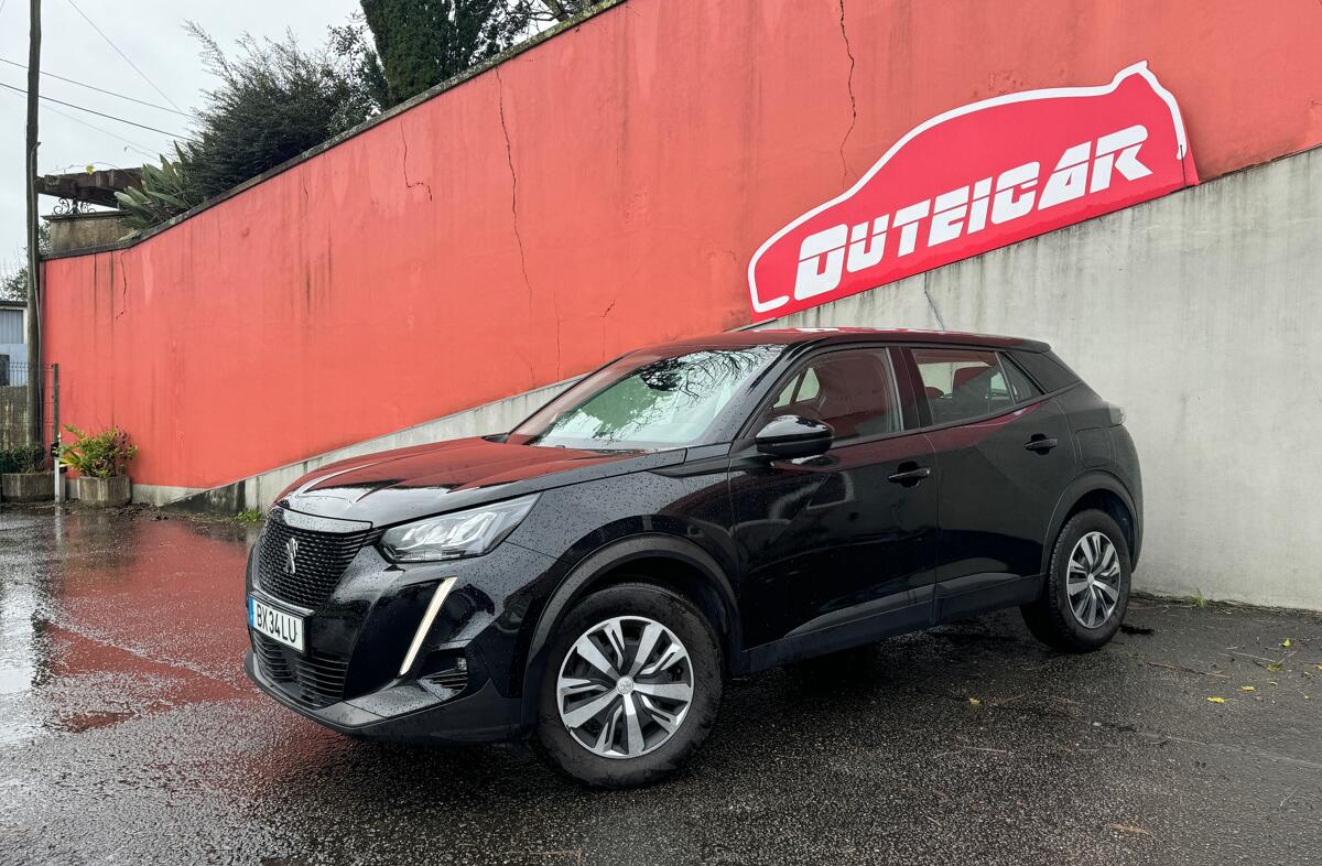 PEUGEOT 2008 1.2 PureTech Active