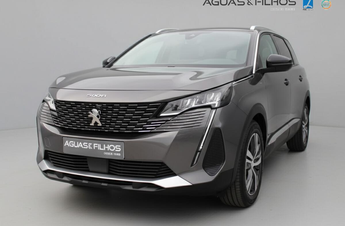 PEUGEOT 5008 1.2 PureTech Allure Pack EAT8