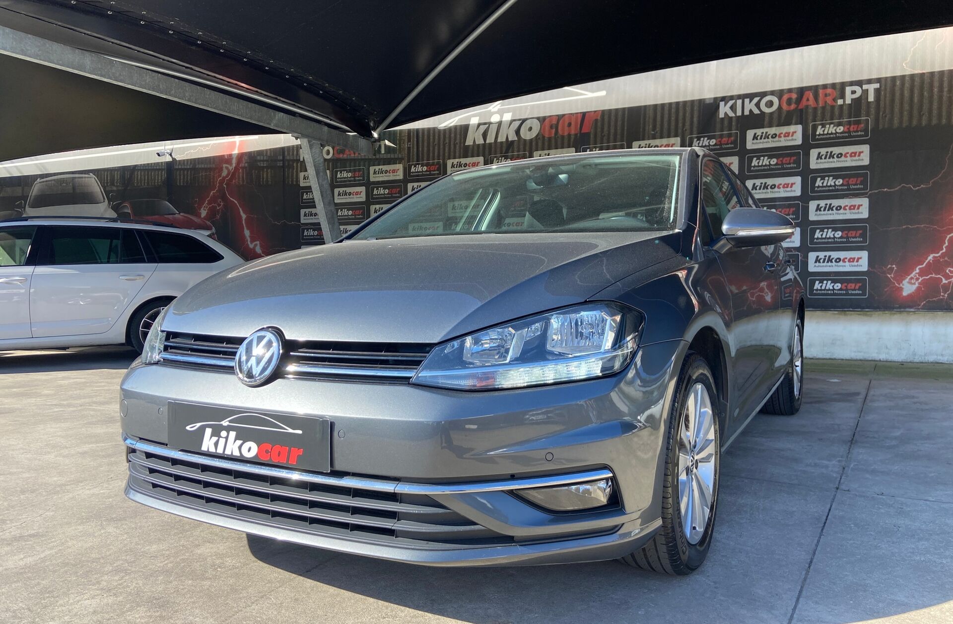 VOLKSWAGEN Golf 1.0 TSI R-Line