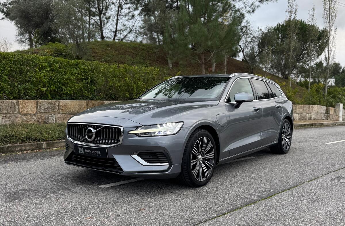 VOLVO V60 2.0 T6 AWD TE Inscription Expression