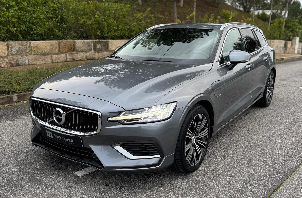 VOLVO V60 2.0 T6 AWD TE Inscription Expression