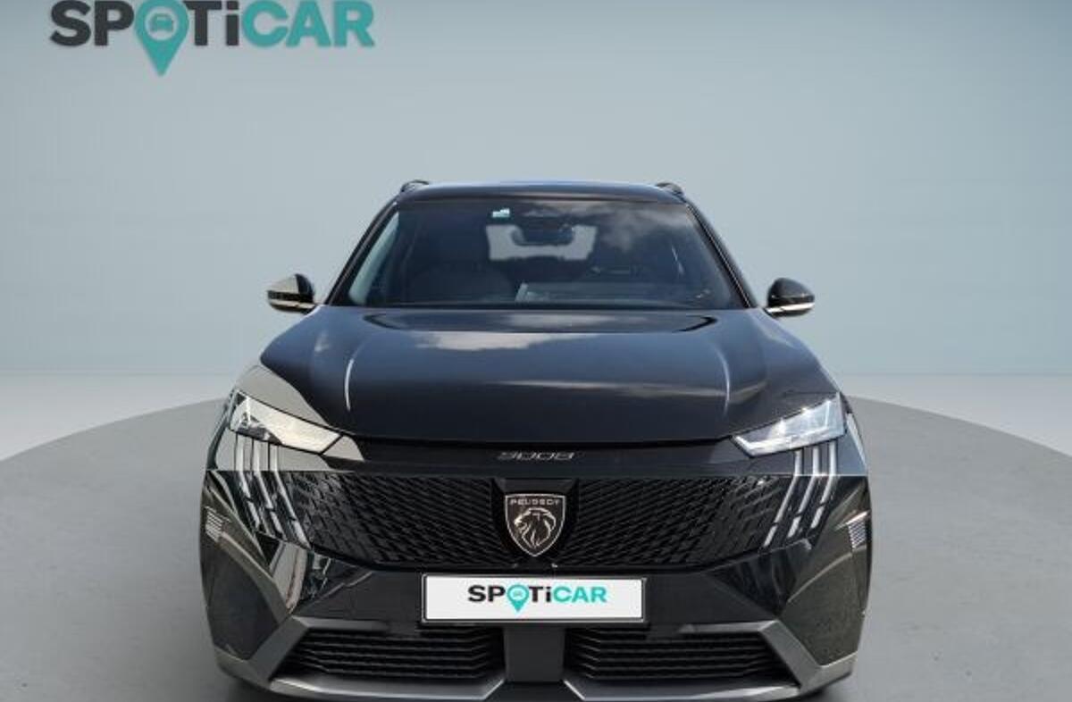 PEUGEOT 5008 1.2 Hybrid Allure e-DCS6