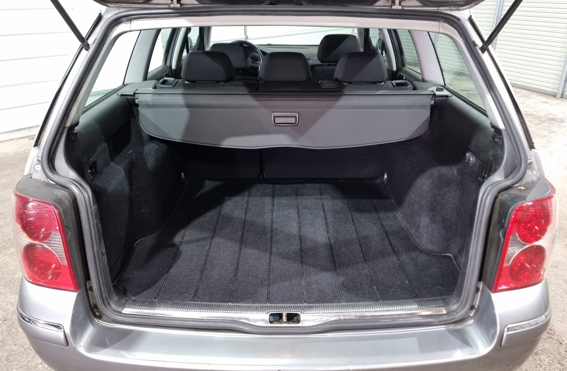 VOLKSWAGEN Passat V. 1.9 TDi Confortl.6V