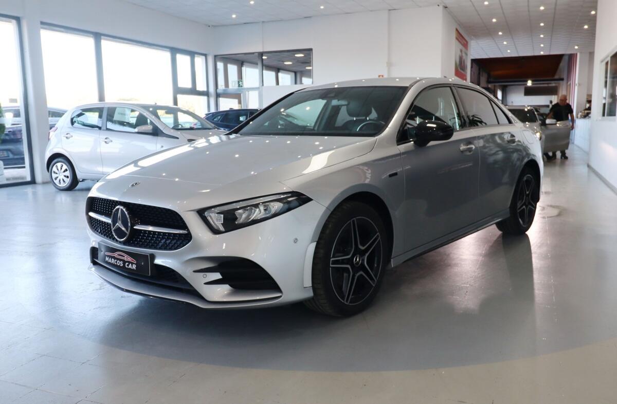 MERCEDES Classe A A 250 e AMG Line