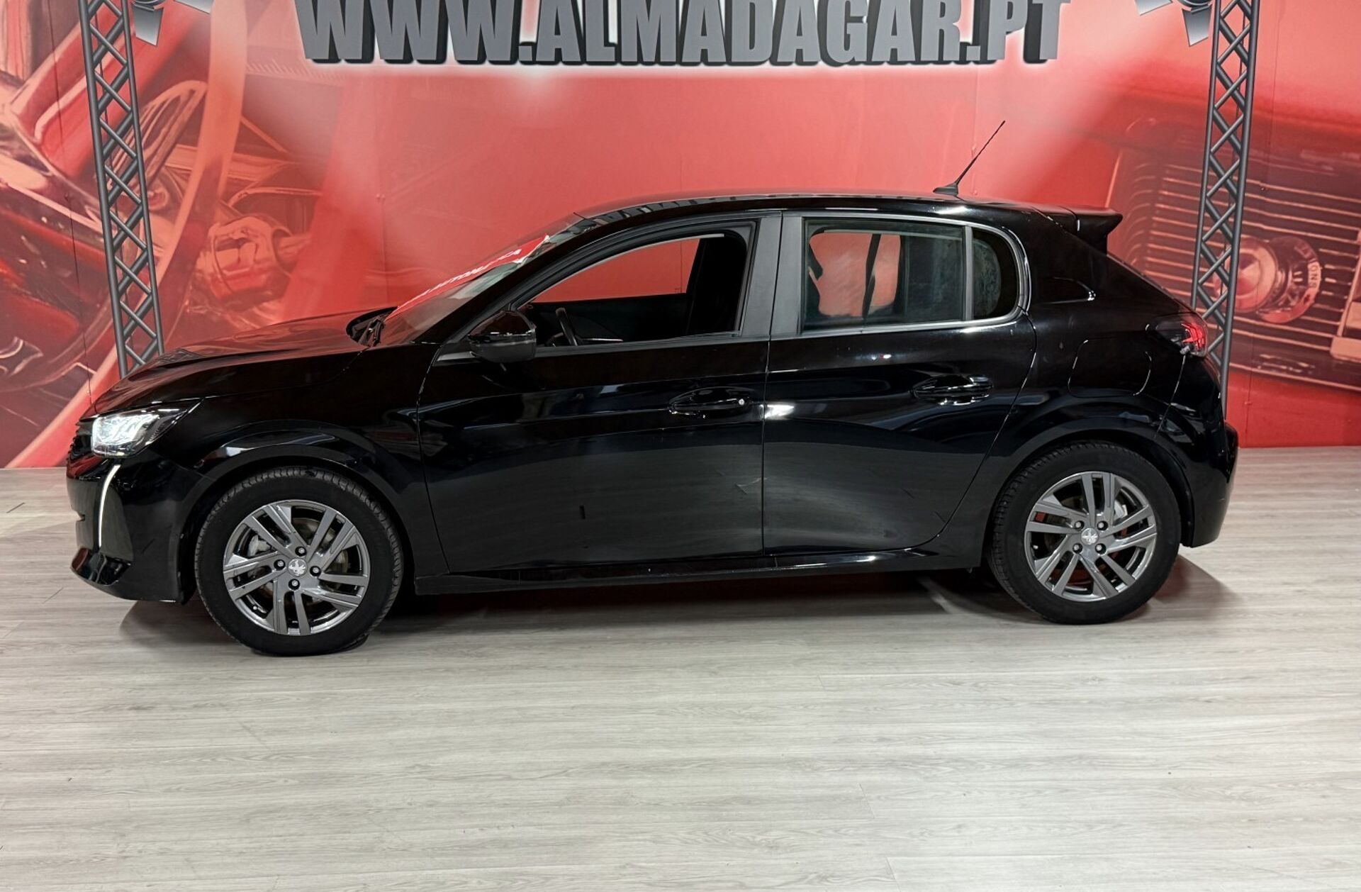 PEUGEOT 208 1.2 PureTech GT EAT8