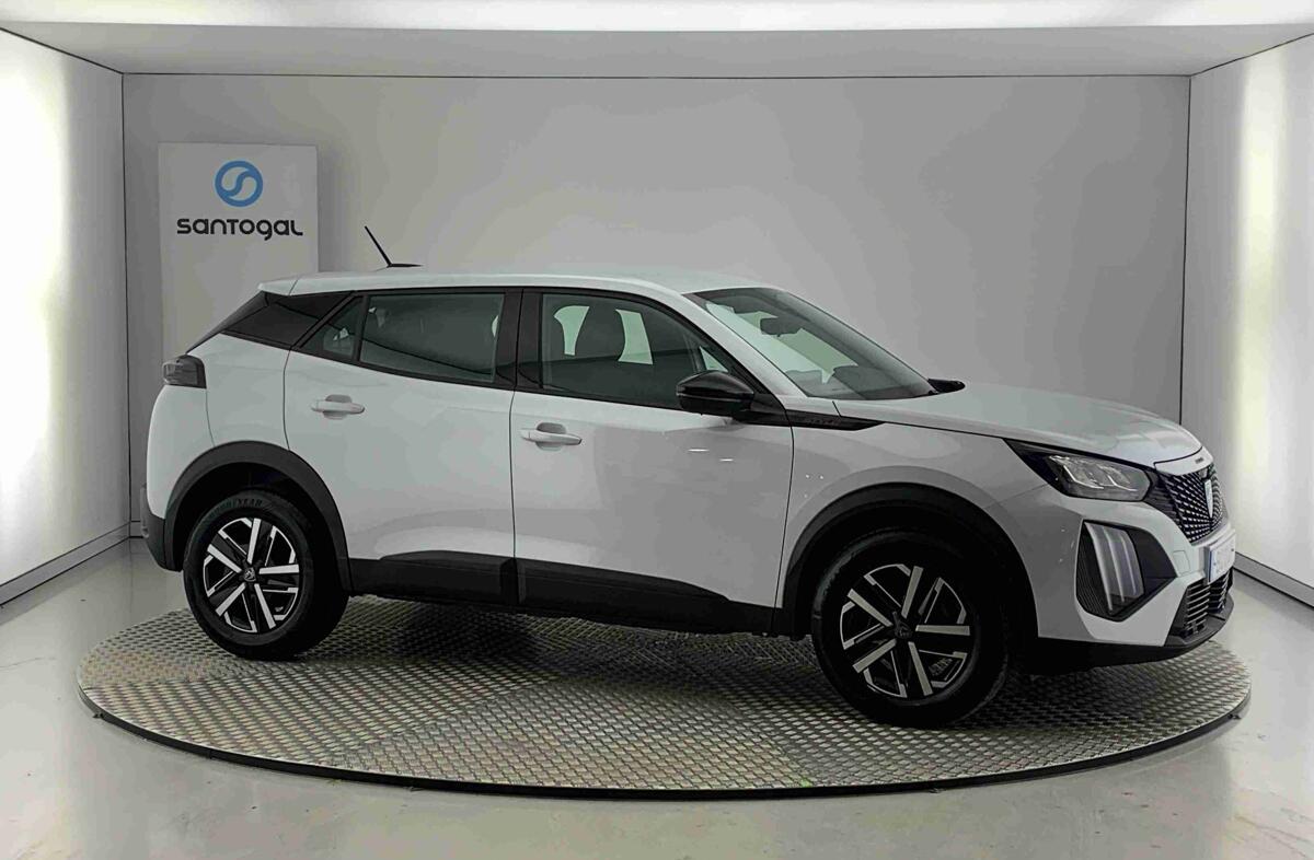 PEUGEOT 2008 1.2 PureTech Style