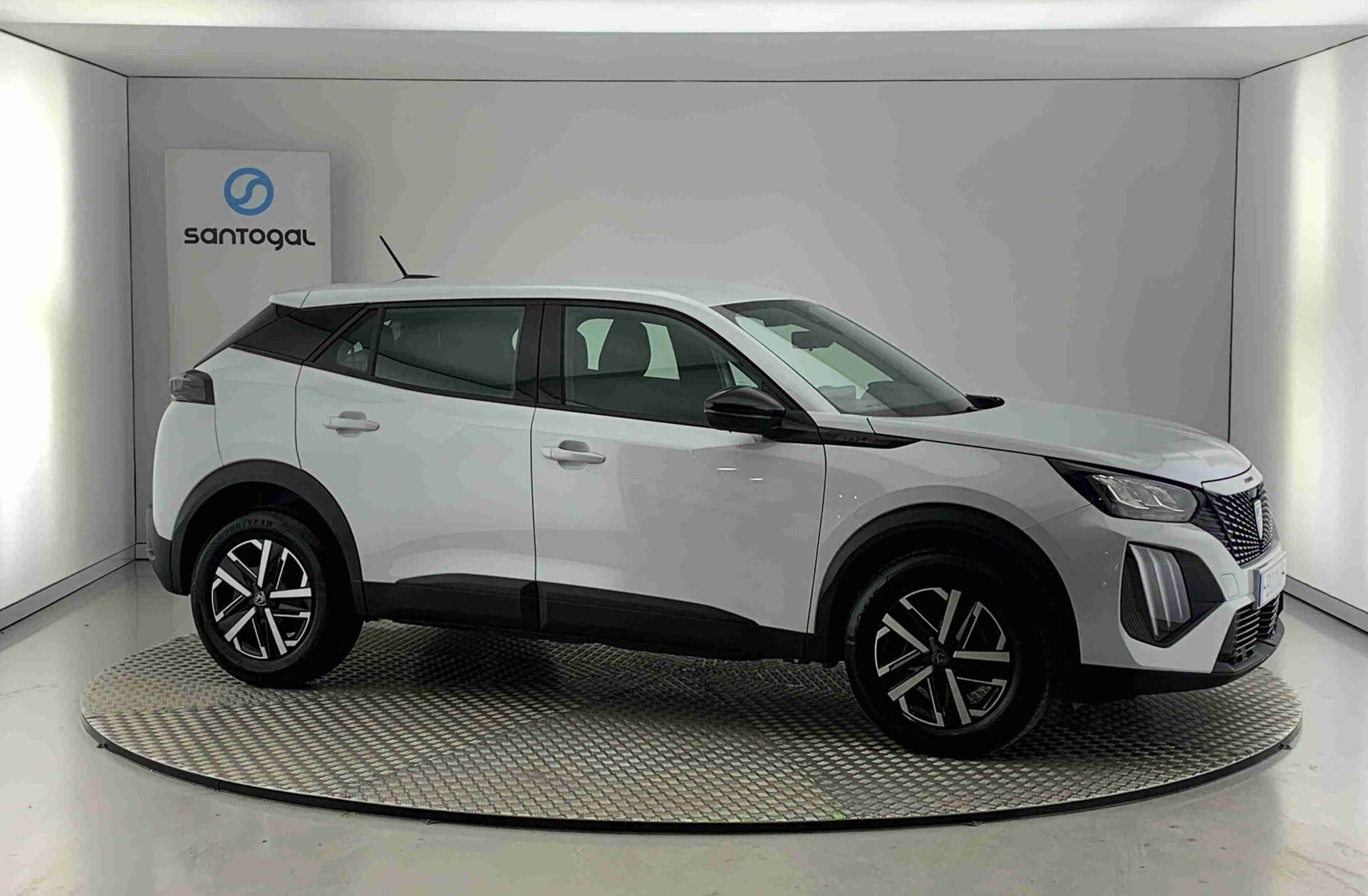PEUGEOT 2008 1.2 PureTech Style