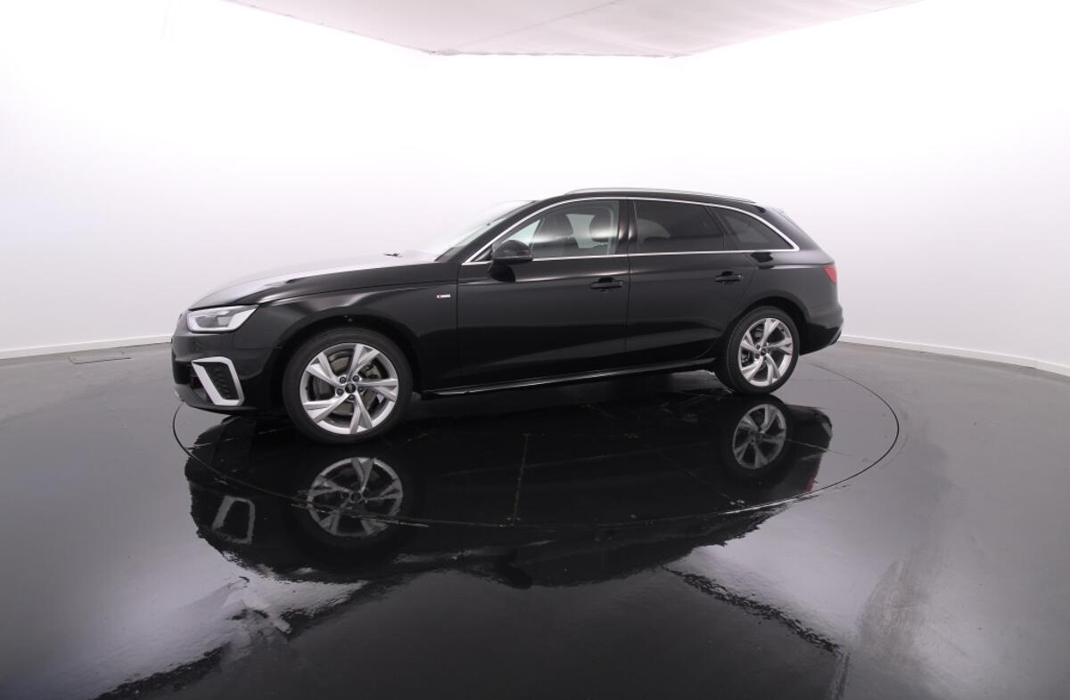 AUDI A4 35 TDI S line S tronic