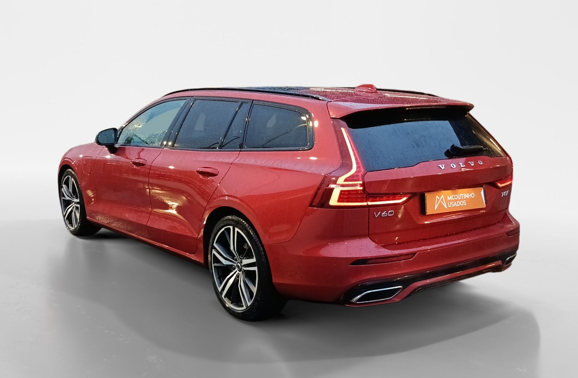 VOLVO V60 2.0 T8 AWD TE R-Design