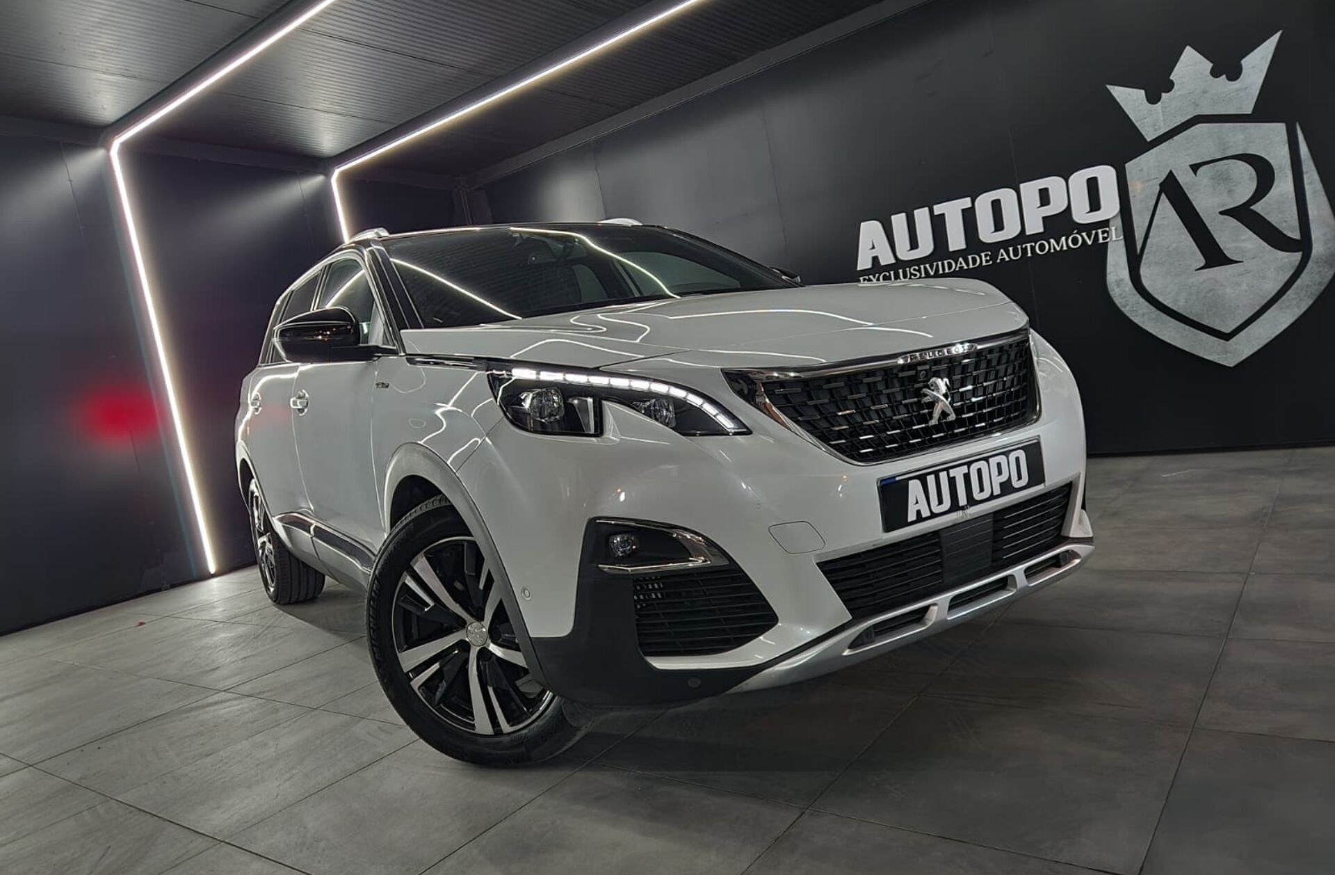 PEUGEOT 5008 1.5 BlueHDi GT Line