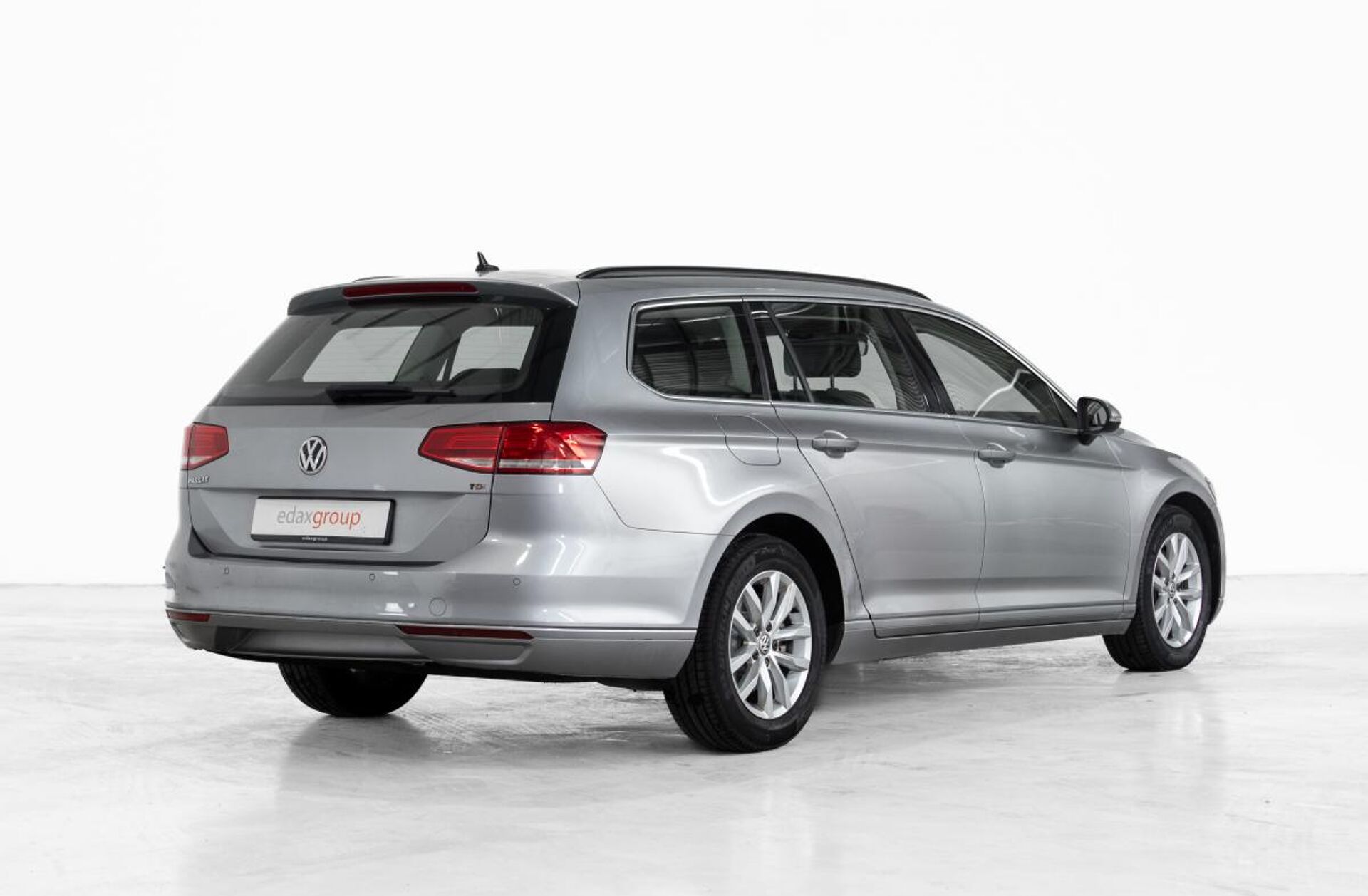 VOLKSWAGEN Passat 1.6 TDi Confortline