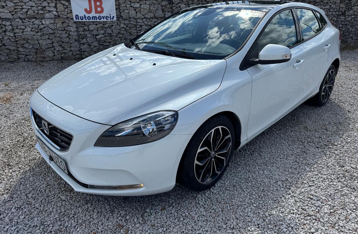 VOLVO V40 1.6 D2 Kinetic