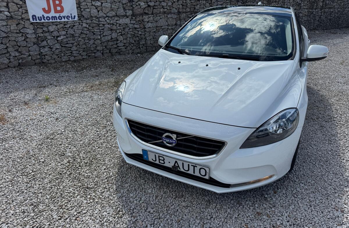 VOLVO V40 1.6 D2 Kinetic