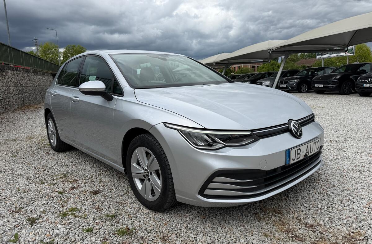 VOLKSWAGEN Golf 2.0 TDI Conceptline