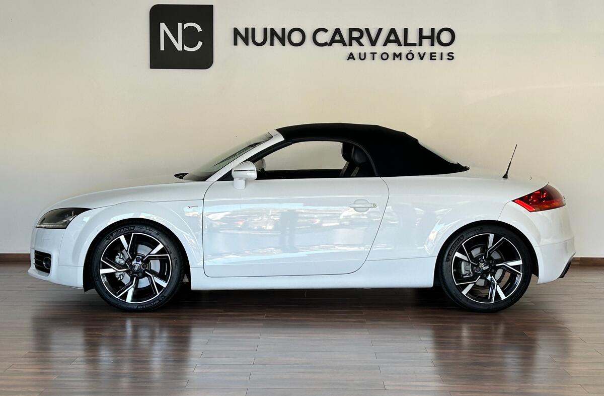 AUDI TT 2.0 TFSi S-line