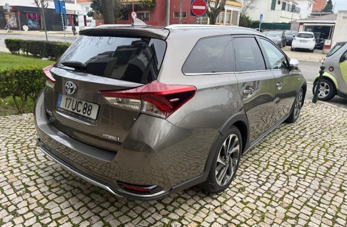 TOYOTA Auris TS 1.8 HSD Freestyle