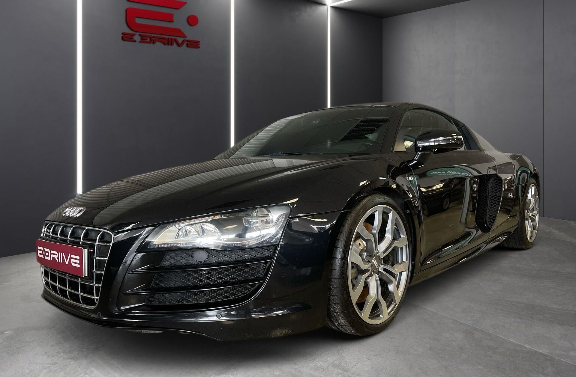 AUDI R8 5.2 FSi V10 quattro R tronic