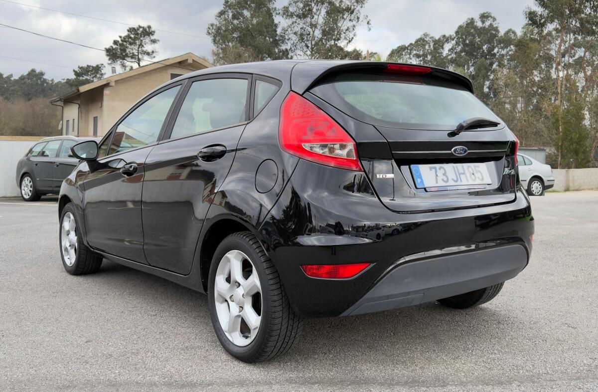 FORD Fiesta 1.4 TDCi Titanium