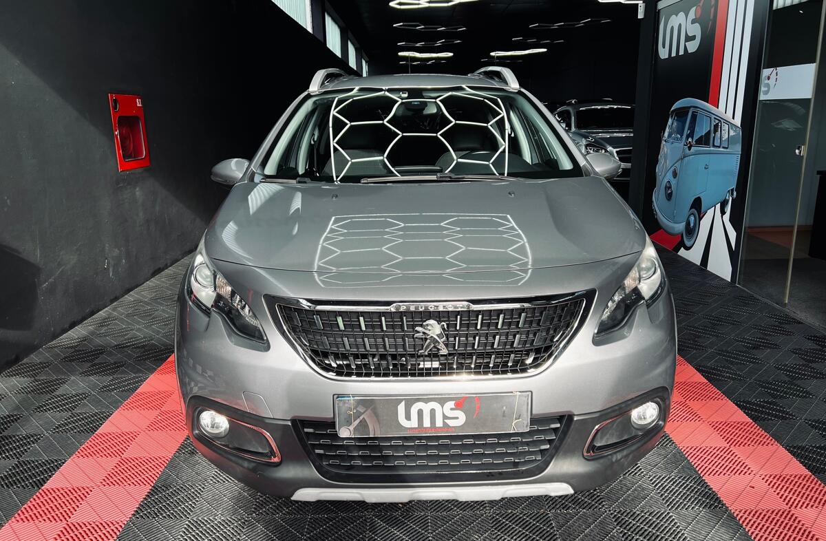 PEUGEOT 2008 1.2 PureTech Allure