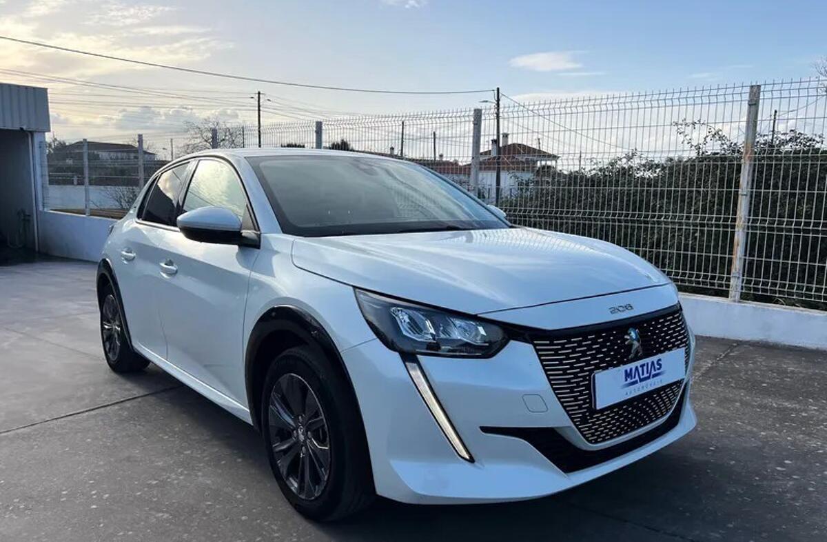 PEUGEOT 208 e- 50 kWh Active Pack