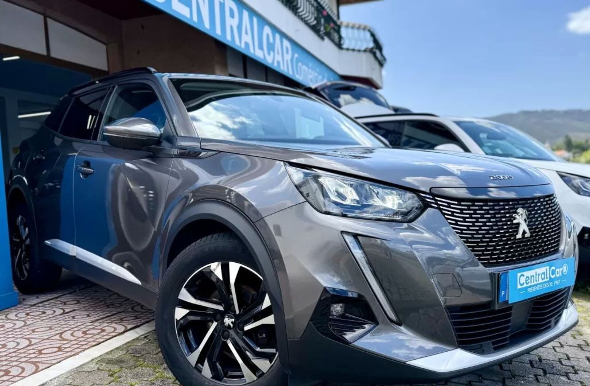 PEUGEOT 2008 1.5 BlueHdi Allure Pack 110Cv | CÂMARA | CARPLAY