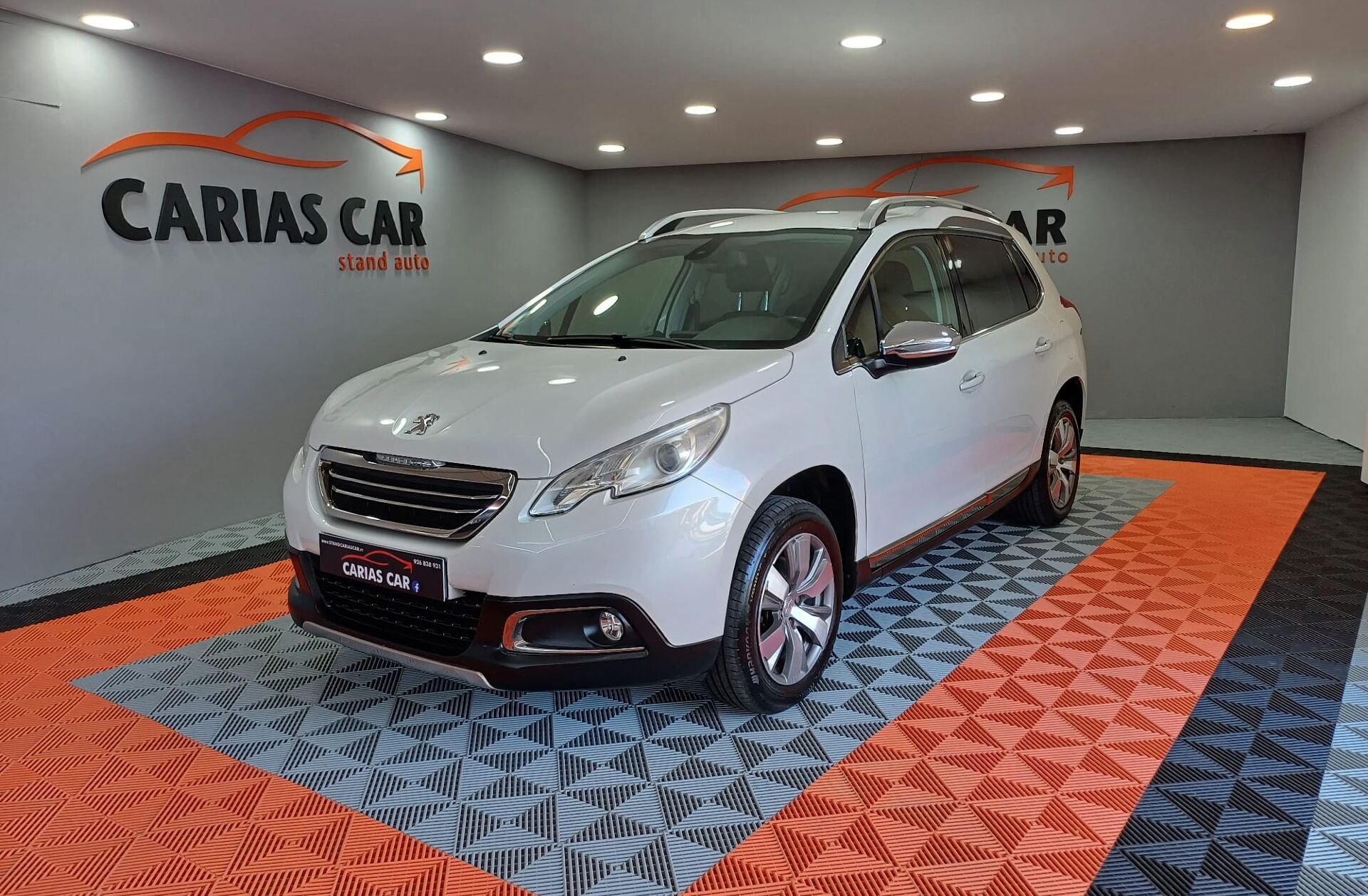 PEUGEOT 2008 1.2 PureTech Allure